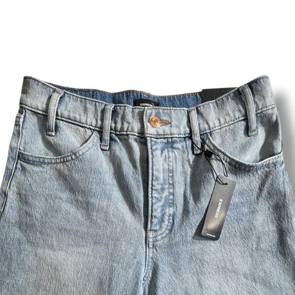 NWT Express Straight Ankle High Rise Distressed Light Wash Denim Jeans Womens 4R - Picture 3 of 6